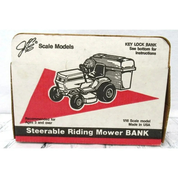Vintage 1/16 Lawn Chief True Value Hardware Steerable Riding Mower Bank Die Cast - Picture 4 of 6